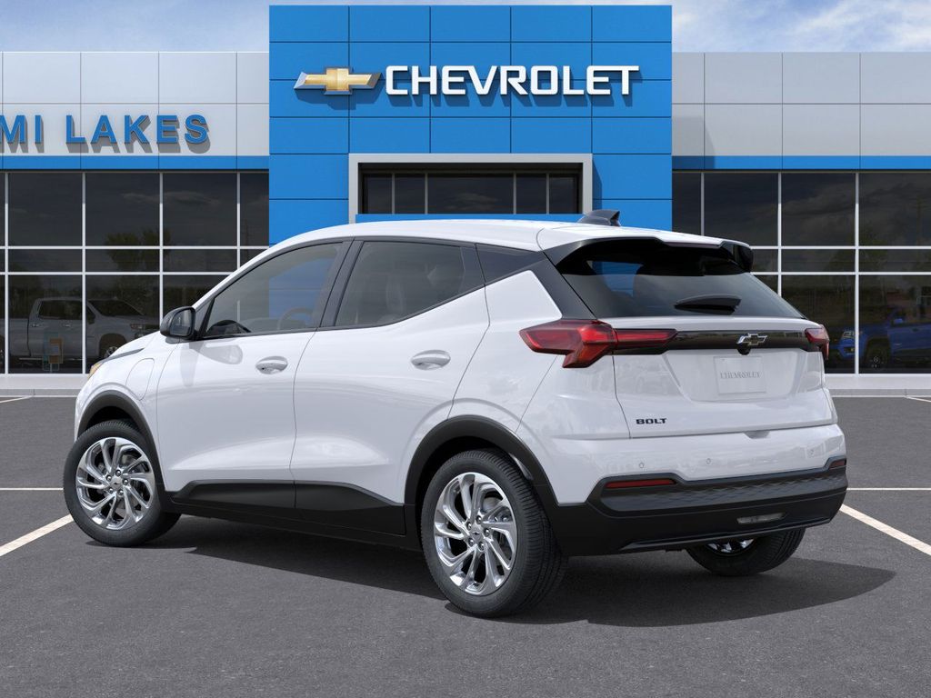 New 2027 Summit White Chevrolet LT image 3