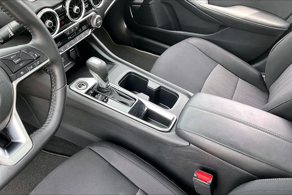 Used 2024 Nissan Sentra Sedan
