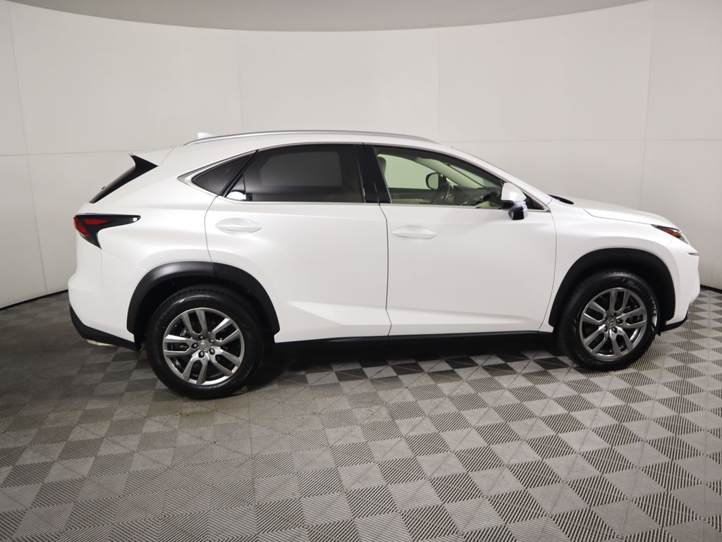 2016 Lexus NX 200t 4