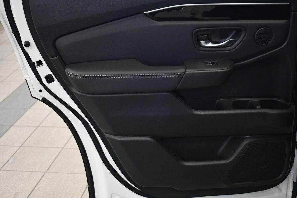 Thumbnail: 2025 Honda Pilot - 27