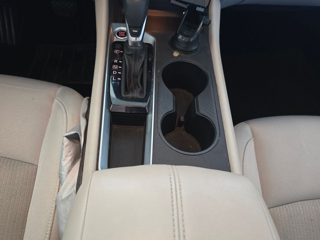 Thumbnail: 2019 Nissan Altima - 21