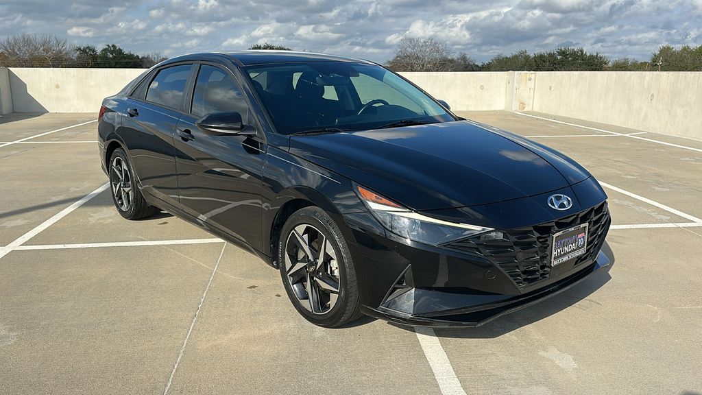 2023 Hyundai Elantra SEL Black at Baytown Hyundai