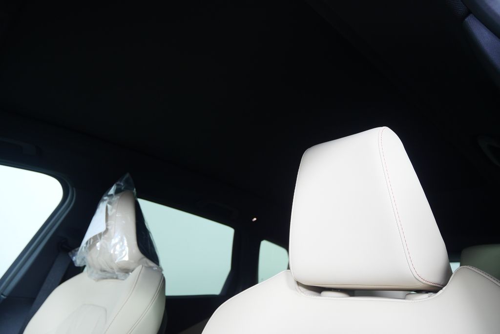 Thumbnail: 2026 BMW X3 - 12