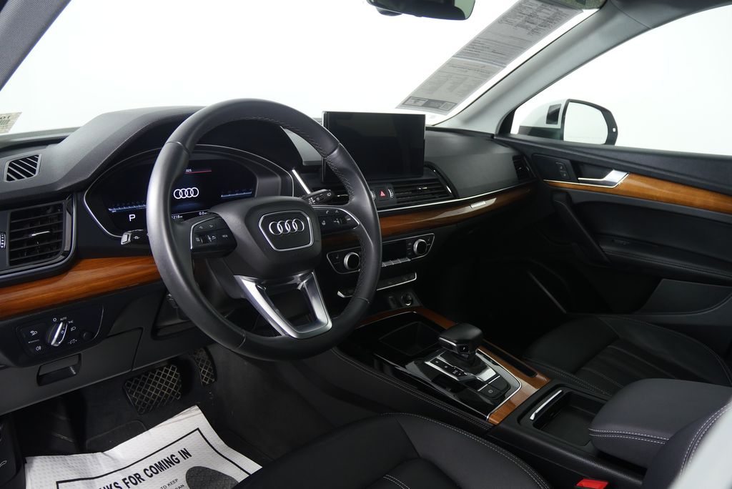 Thumbnail: 2022 Audi Q5 - 12