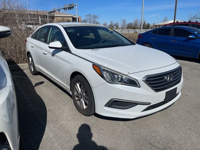 2016 Hyundai Sonata SE 2