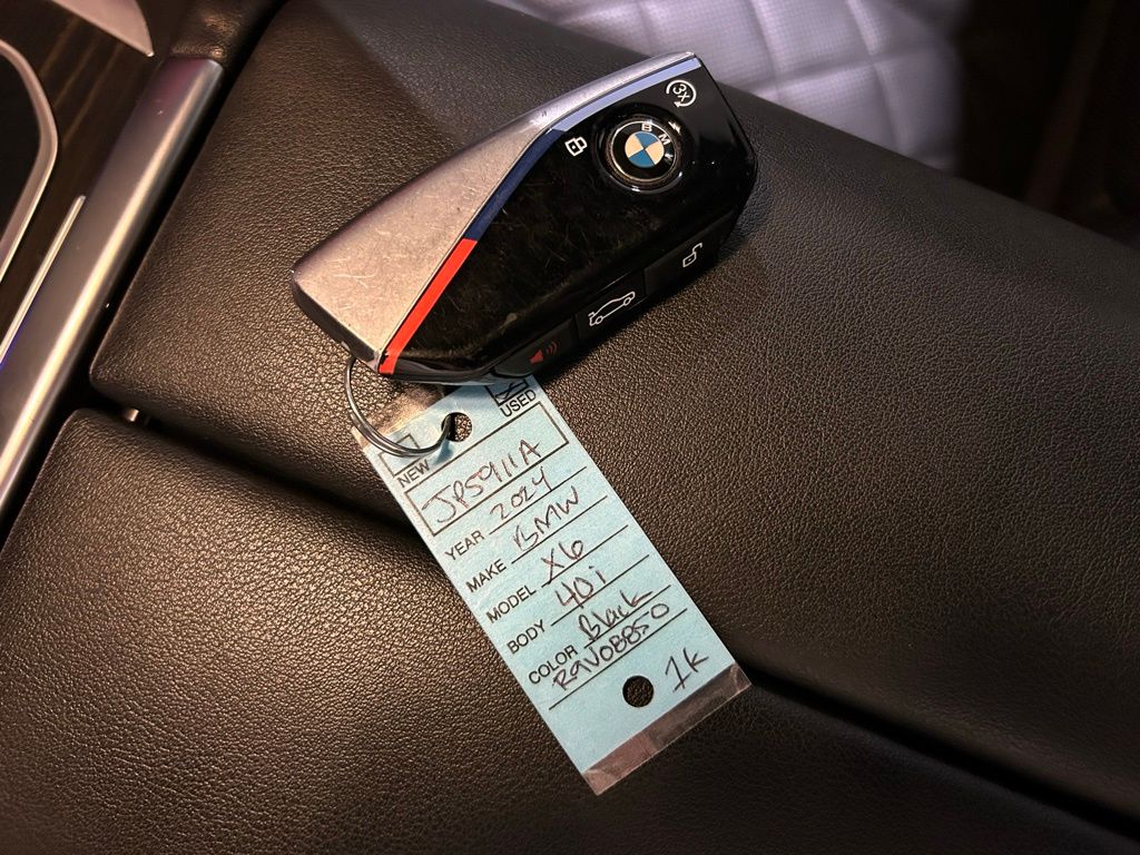 Used 2024 Black Sapphire Metallic BMW xDrive40i image 57
