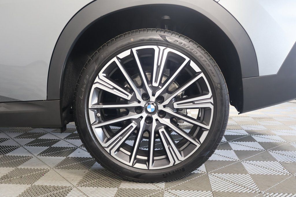 2025 BMW X2 xDrive28i 10