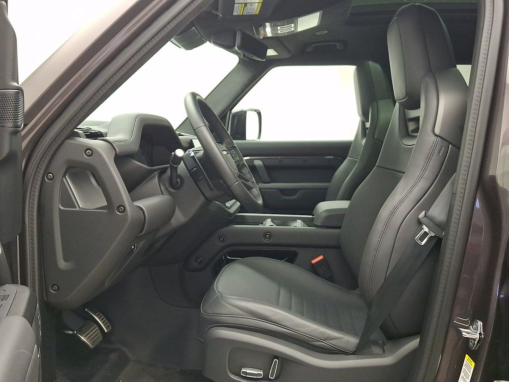 Thumbnail: 2025 Land Rover Defender - 14