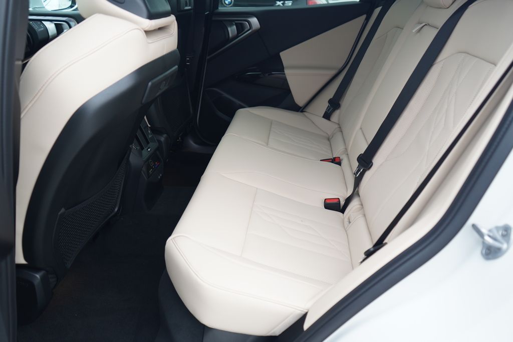 Thumbnail: 2026 BMW X3 - 12