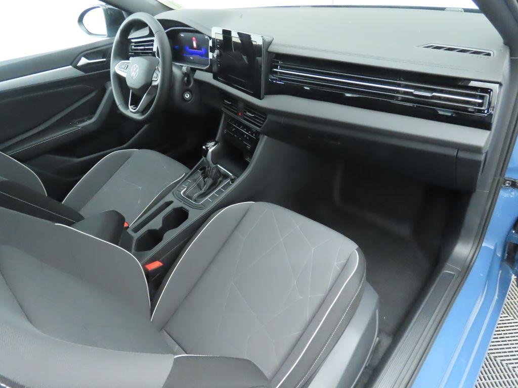 Thumbnail: 2025 Volkswagen Jetta - 18