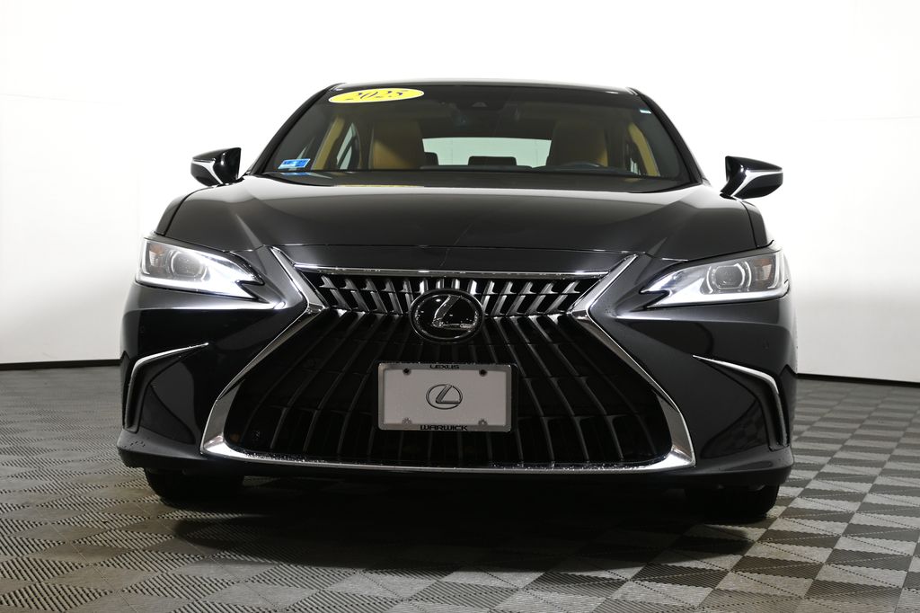 Thumbnail: 2025 Lexus ES - 10