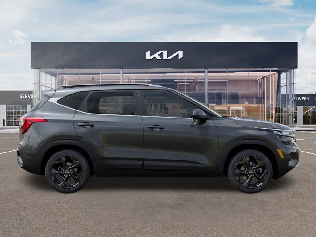 New 2026 Gravity Gray Kia EX image 7