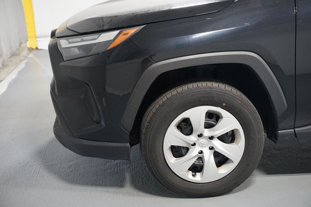 Thumbnail: 2024 Toyota RAV4 - 5