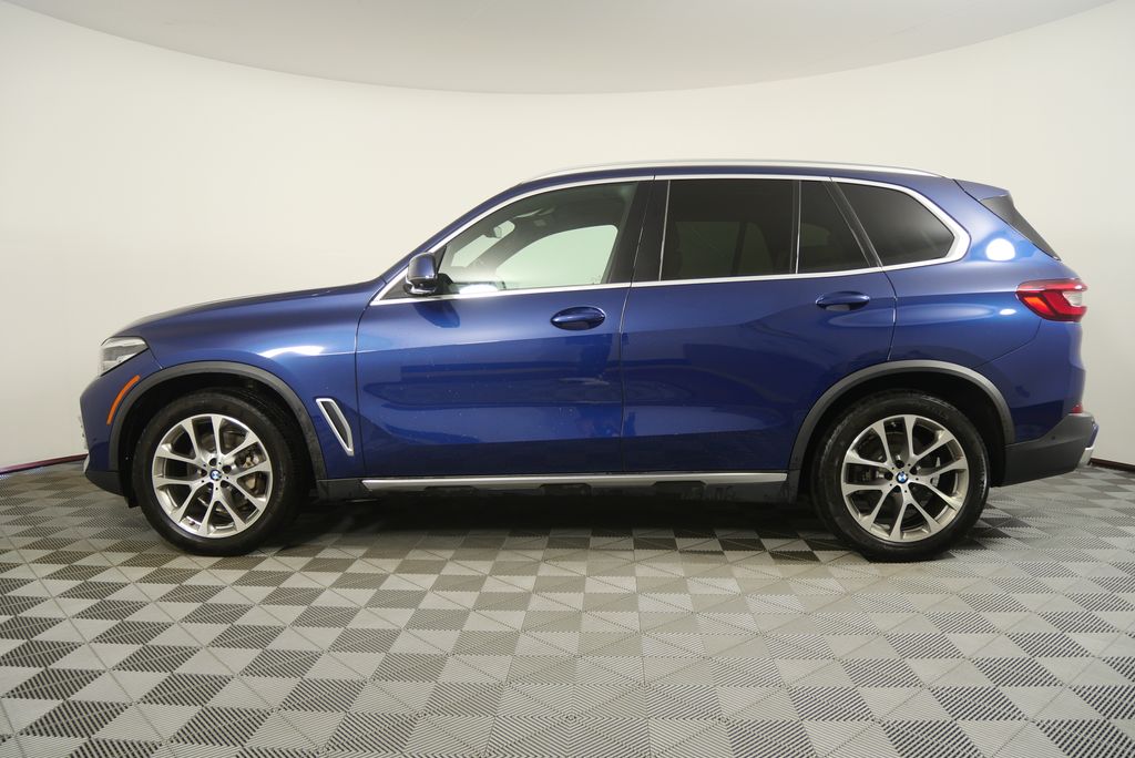 Thumbnail: 2022 BMW X5 - 6