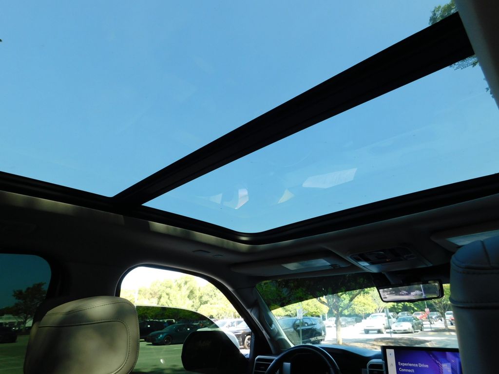 Thumbnail: 2023 Toyota Sequoia - 3