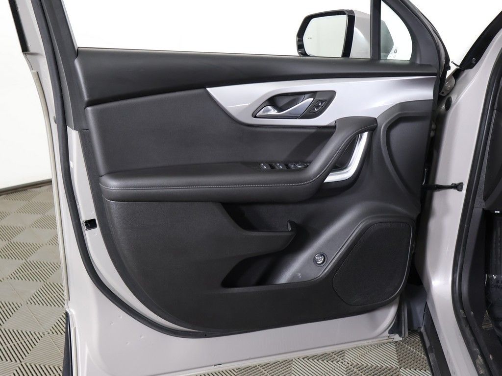 Used 2021 Gray Chevrolet LT image 24