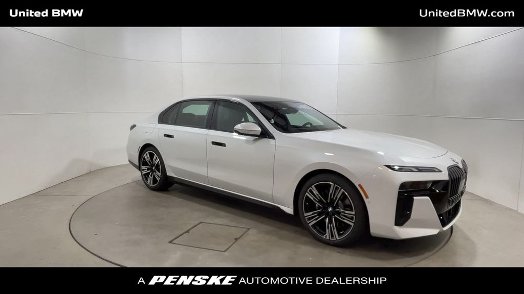 Thumbnail: 2025 BMW 7 Series - 2