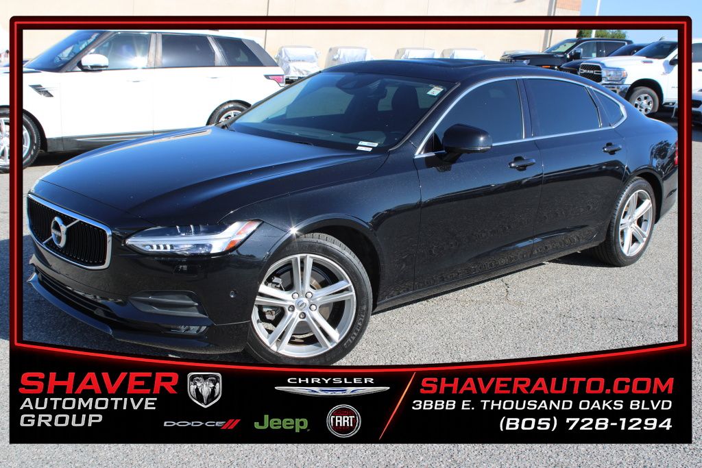 2018 Volvo S90 T5 Momentum AWD