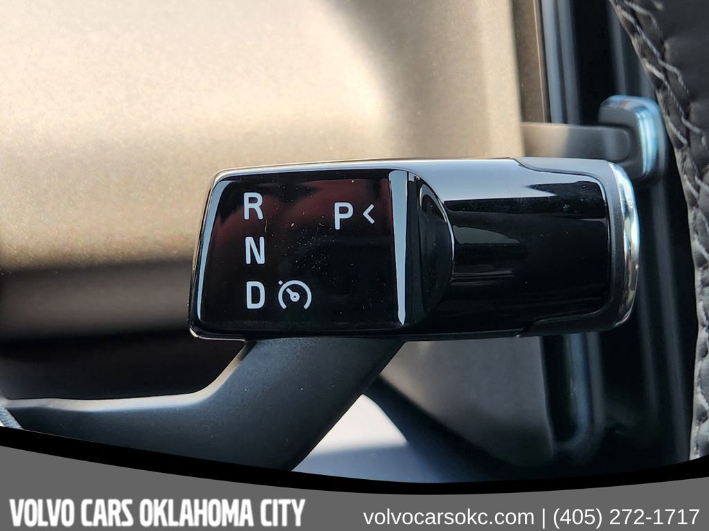 2025 Volvo EX30 Plus - Photo 20