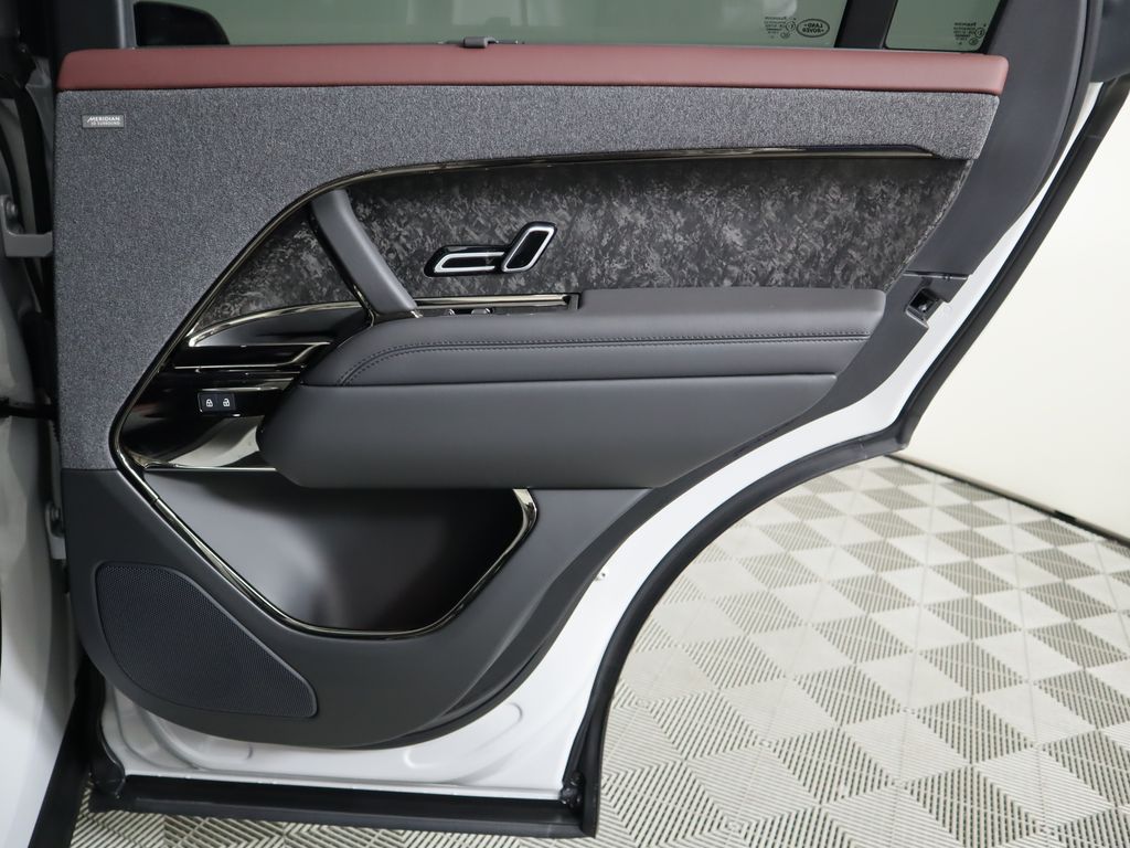 Thumbnail: 2024 Land Rover Range Rover Sport - 28