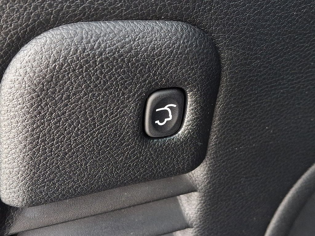 2021 Jeep Grand Cherokee Limited Red at Auto Express Mitsubishi