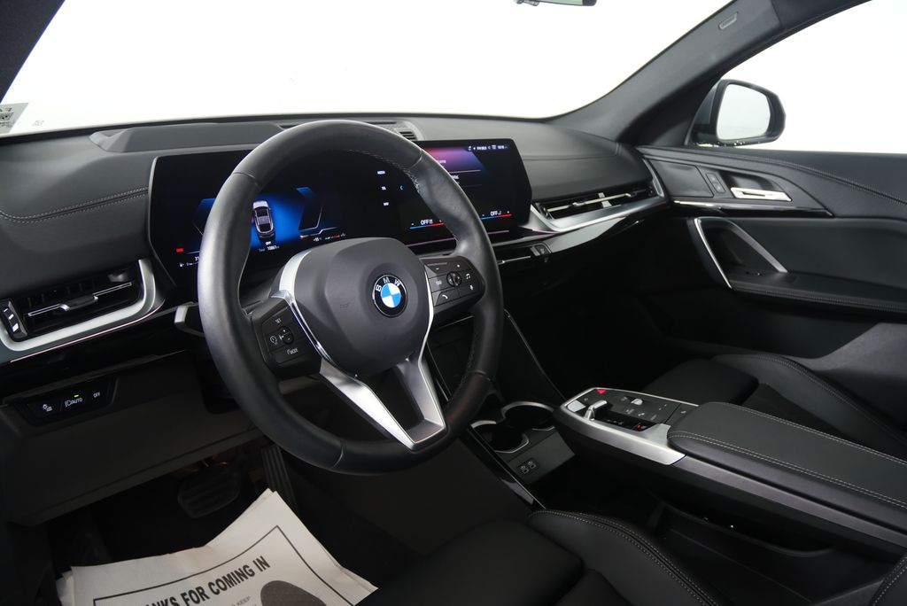 Thumbnail: 2025 BMW X2 - 12