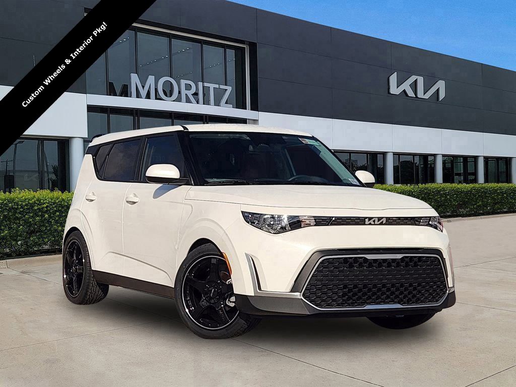 Snow White Pearl 2025 Kia Soul LX FWD SUV / Crossover Front-Wheel Drive Continuously Variable Transmission