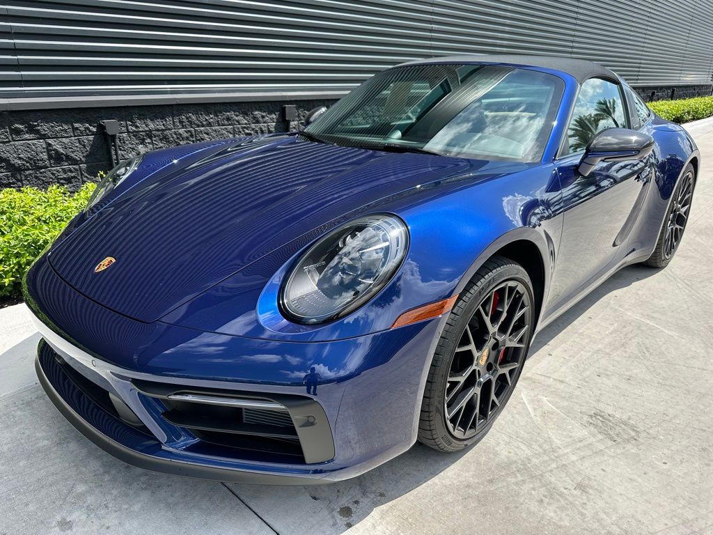 2024 Porsche 911 Targa 4S 6