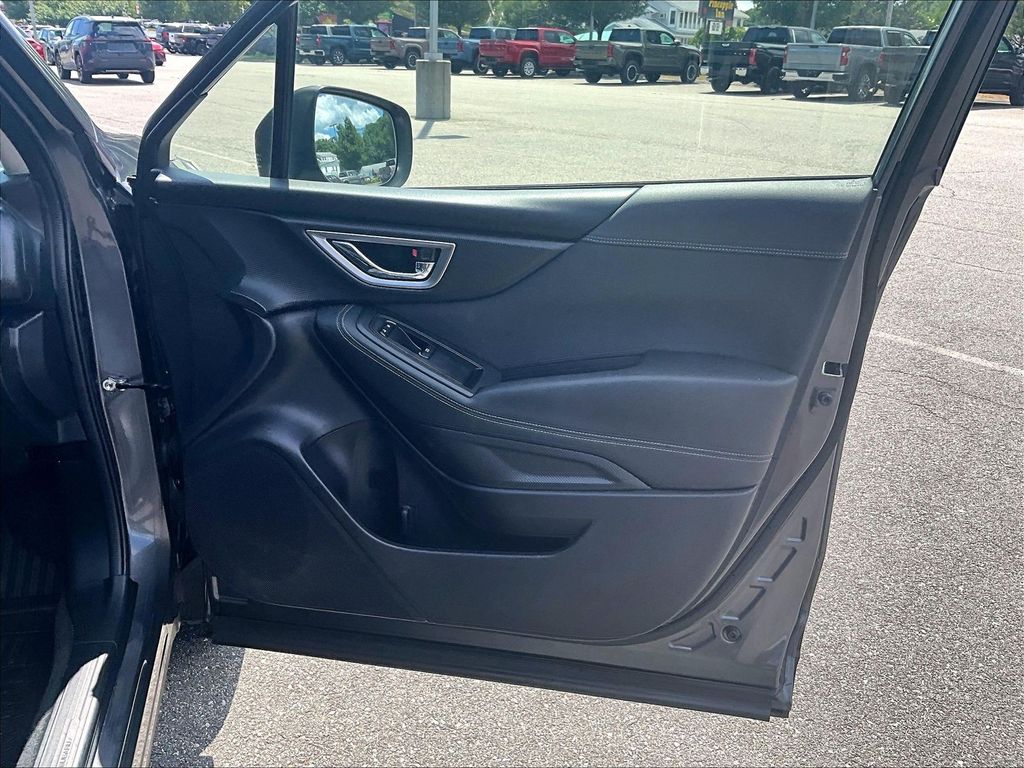 2021 Subaru Forester — photo 12