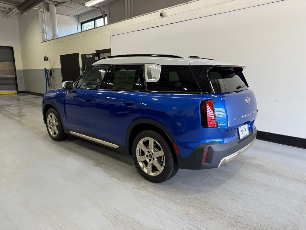 Thumbnail: 2025 MINI Cooper Countryman - 3