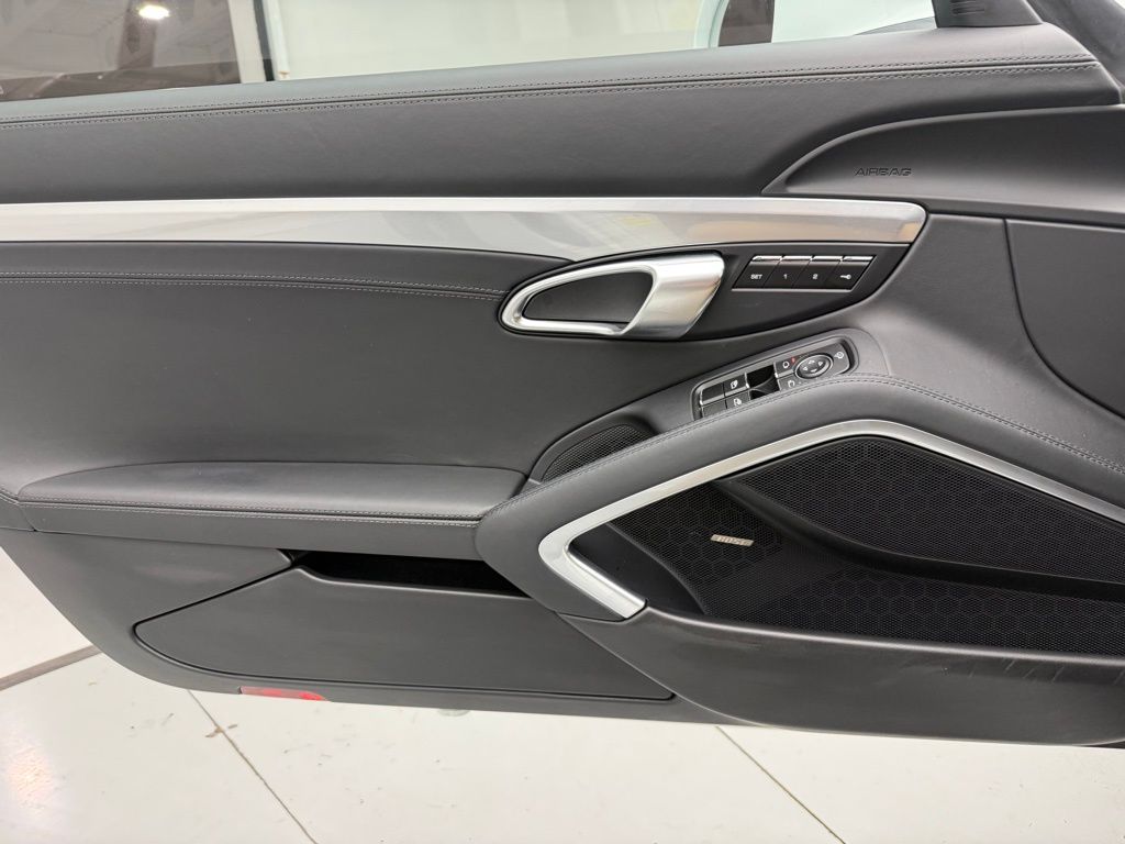 Thumbnail: 2025 Porsche 718 Boxster - 20