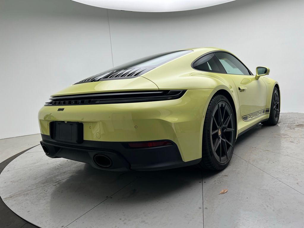 Thumbnail: 2025 Porsche 911 - 22