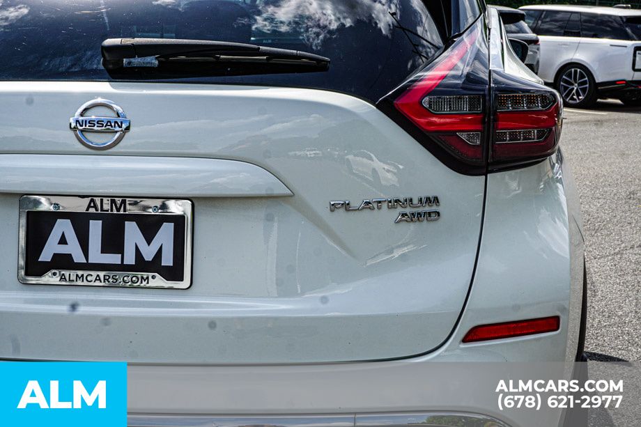 Used 2020 White Nissan Platinum image 13