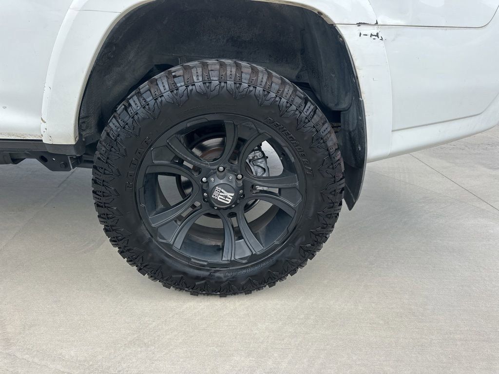2016 Super White Toyota 4Runner SR5 RWD SUV