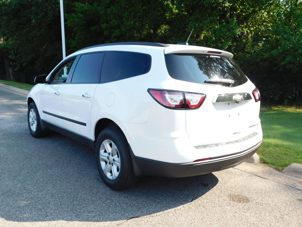Thumbnail: 2016 Chevrolet Traverse - 3