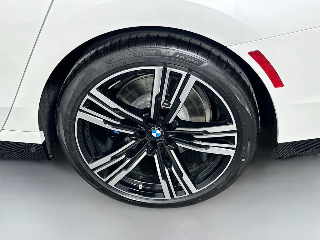 Thumbnail: 2025 BMW 7 Series - 23