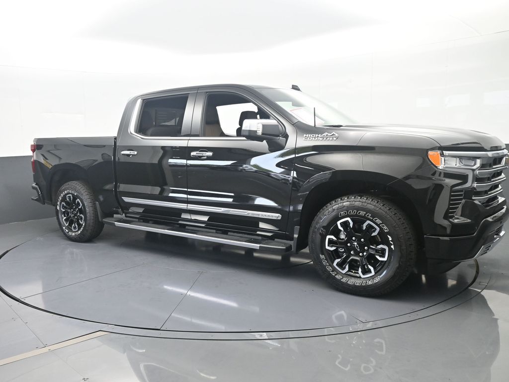 Used 2025 Black Chevrolet High Country image 8