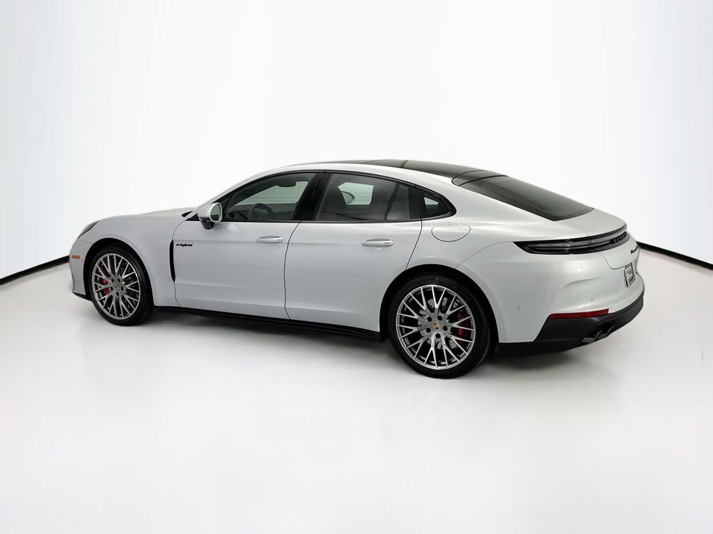 Thumbnail: 2026 Porsche Panamera - 3