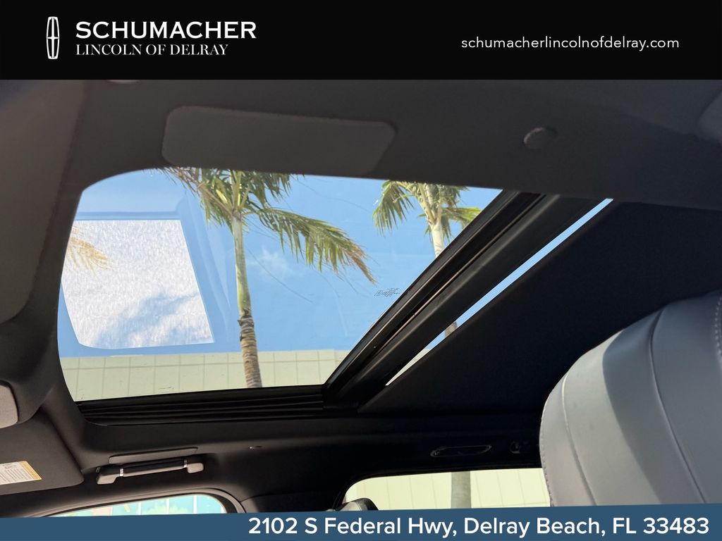 new 2026 Lincoln Navigator car, priced at $103,164