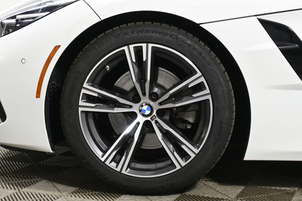 Thumbnail: 2024 BMW Z4 - 20