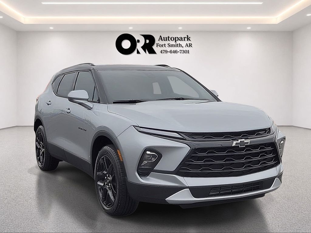 Sterling Gray Metallic 2026 Chevrolet Blazer SUV / Crossover 9-Speed Automatic Overdrive