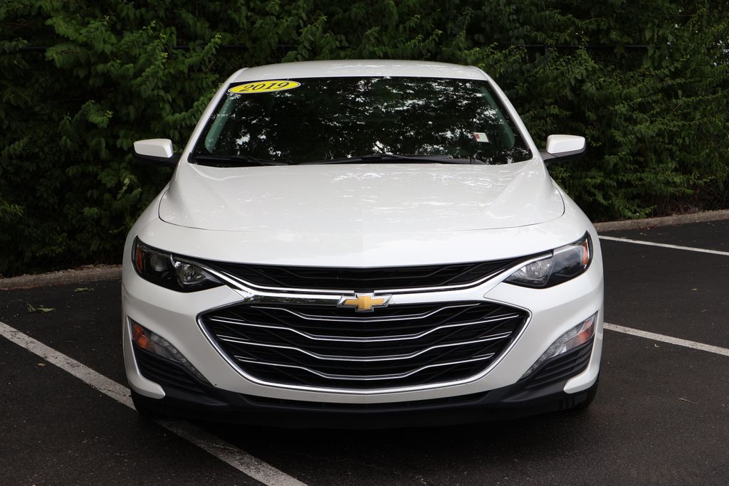 Thumbnail: 2019 Chevrolet Malibu - 2