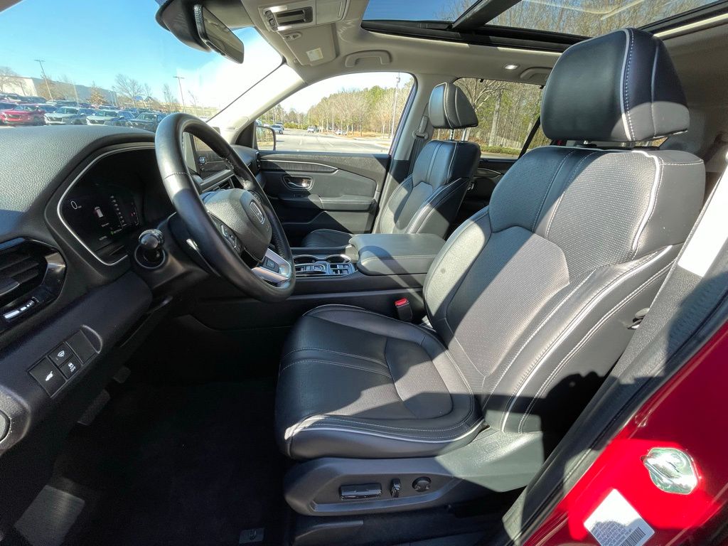 Thumbnail: 2023 Honda Pilot - 27