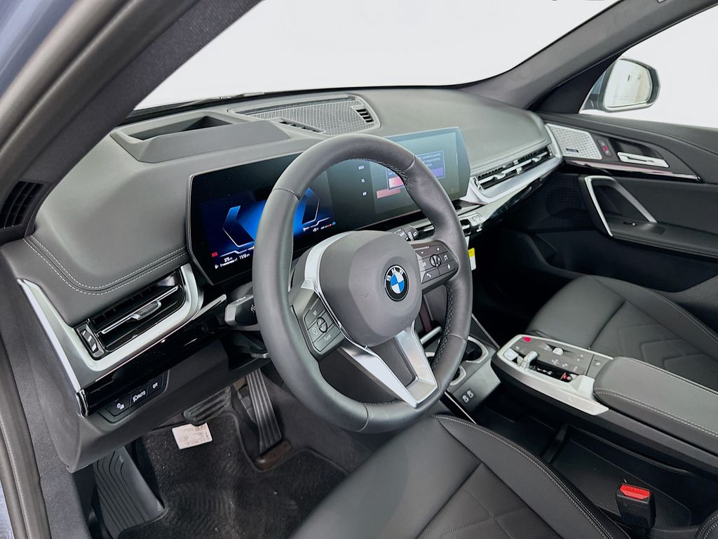 Thumbnail: 2025 BMW X1 - 9