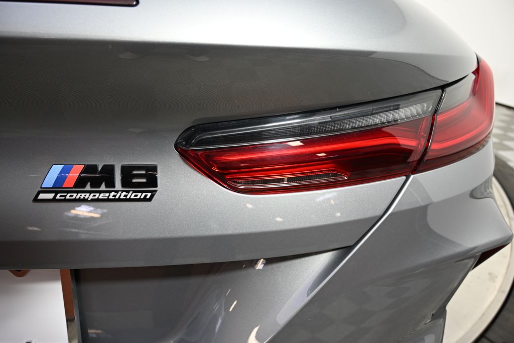 Thumbnail: 2023 BMW M8 - 19