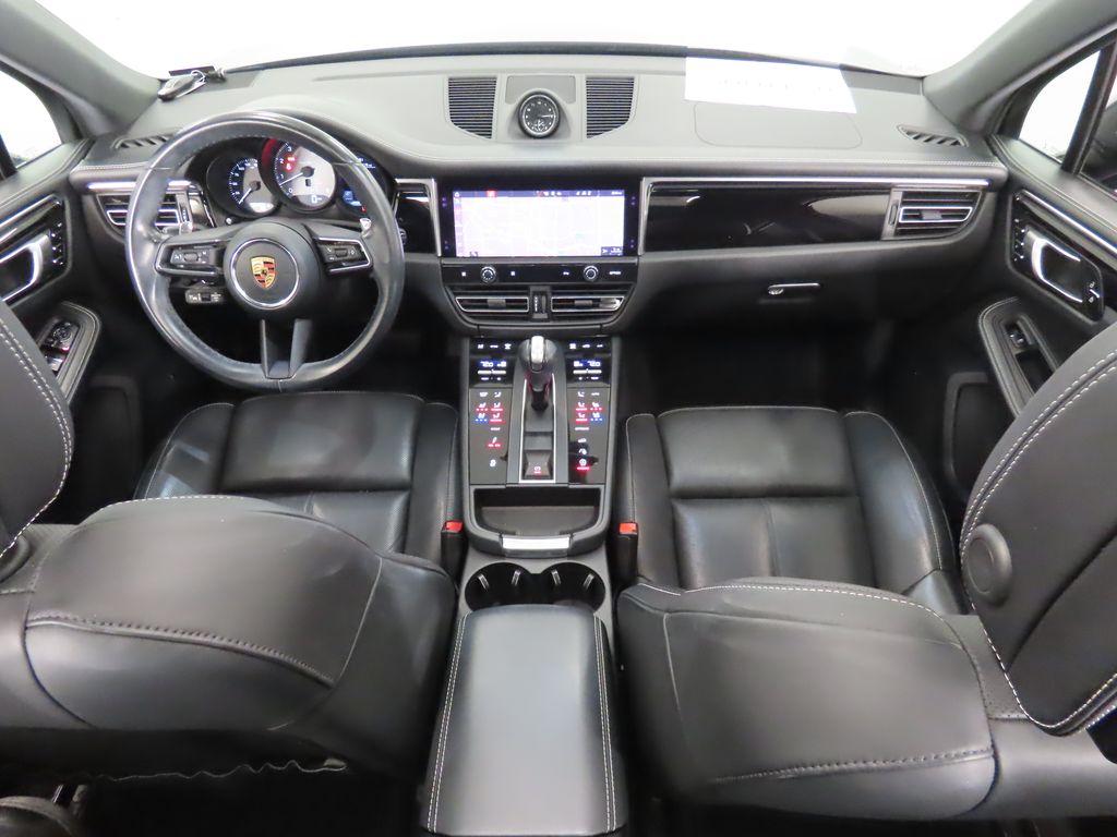 Thumbnail: 2023 Porsche Macan - 14