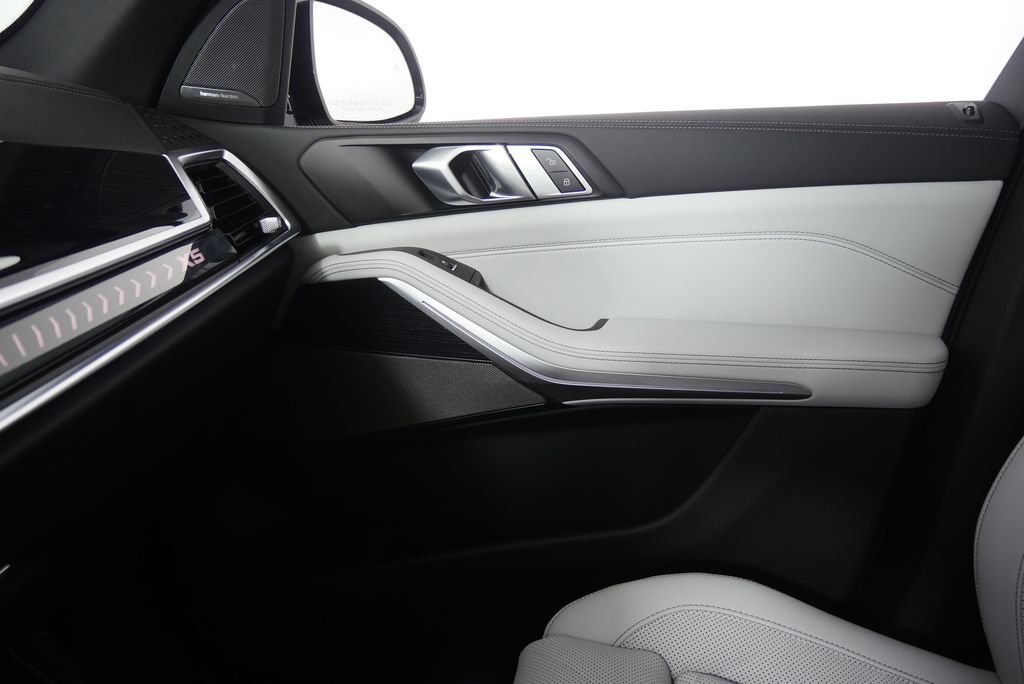 2026 BMW X5 sDrive40i 24