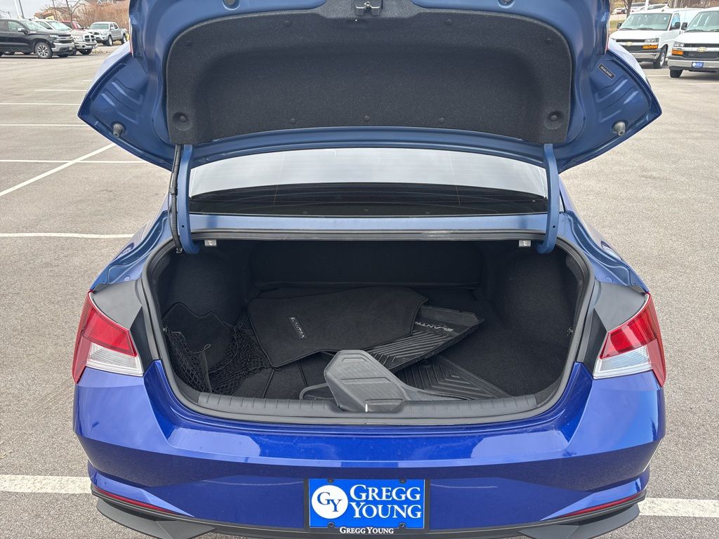 Used 2023 Hyundai Elantra Sedan