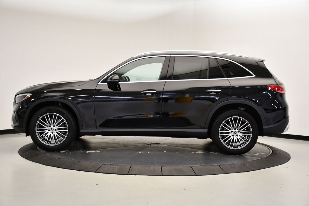 Thumbnail: 2024 Mercedes-Benz GLC - 2