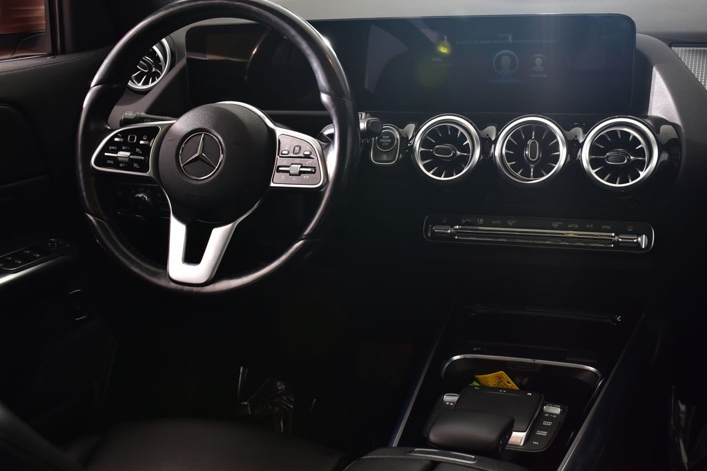 Thumbnail: 2022 Mercedes-Benz GLA - 17